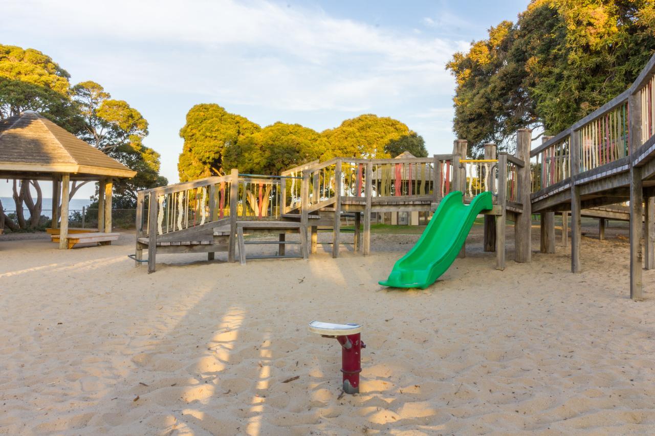 Max'S Beachside Holiday Home Torquay Exterior photo